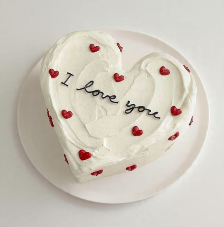 Valentine’s Day Cake (Romantic & Easy to Make)